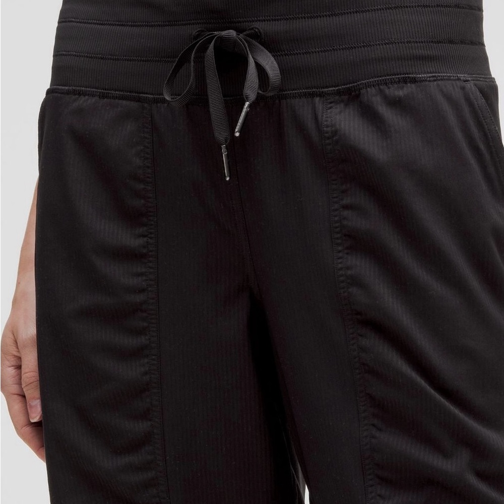 Lululemon Dance Jogger Mid Rise size 6 - Picture 2 of 5